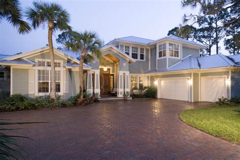 Many florida residents appreciate the easy home maintenance and social atmosphere that comes with condominium living, thus making it a very popular choice for residents throughout the sunshine state. 4 Best Florida Home Insurance Companies | The Simple Dollar