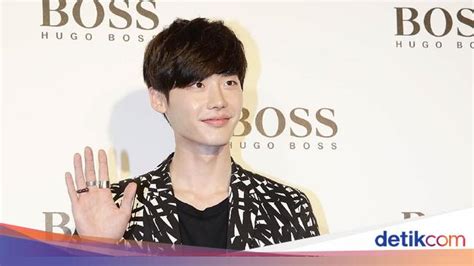 Lee Jong Suk Dan Fakta Fakta Terbaru Tentang Sang Aktor