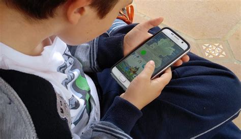 Por que al tener el instalador de cualquier juego guardado en el celular no se puede traspasar a otro celular mediante bluetooth. Top 5 juegos para niños: gratuitos y sin publicidad