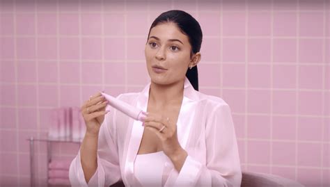 Kylie Jenners Skincare Brand Is Being Slammed Online Nova 100