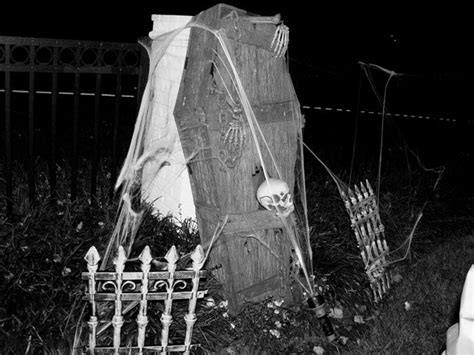 Halloween Coffin Standing Upright Halloween Coffin Halloween Diy