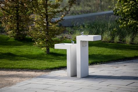 Trink Concrete Drinking Fountain Architonic