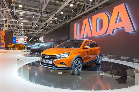 New Lada Xcode Joins Five Other Concepts At Moscow Show 92 Pics