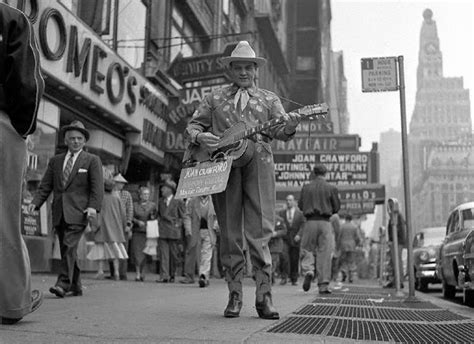 40 stunning black and white photos capture everyday life in new york city in the 1950s ~ vintage