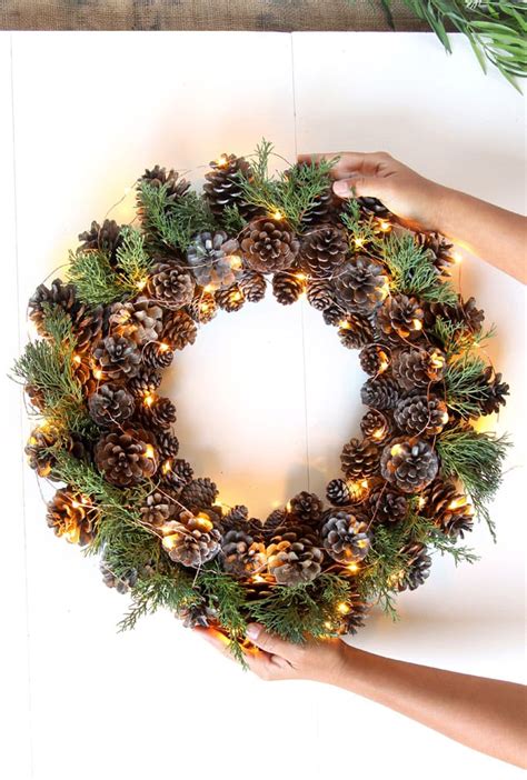 Beautiful Fast And Easy Diy Pinecone Wreath Improved