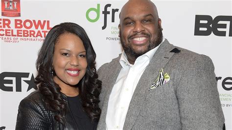 Pastor John Gray ‘publicly Honors Wife After Cheating Again ‘my Wife