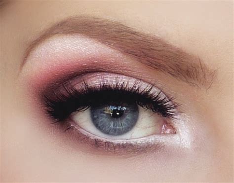 Top 9 Eye Makeup For Small Eyes Styles At Life