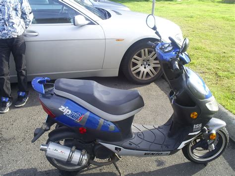 Esta moto es de la categoría de scooter y el primer modelo de ésta generación de las vento zip r3i turbocam se comercializó en el año 2007, por lo que aunque no lo parezca, estamos ante una una generación de. 2010 Vento Zip r3i Turbocam - Moto.ZombDrive.COM