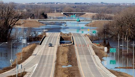 Record High Floods In Nebraska Breach Levees And Isolate Towns The New York Times