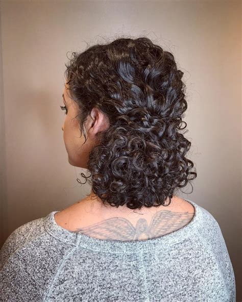 36 curly updos for curly hair see these cute ideas for 2018