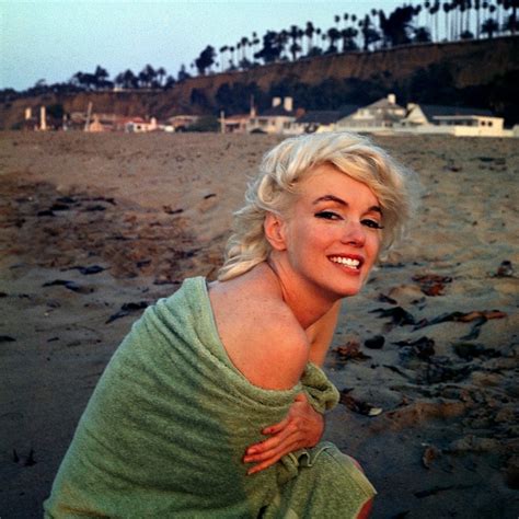 The Pictures From Marilyn Monroes Last Ever Photoshoot Starts At