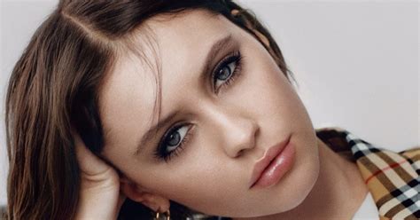 Burberry Beauty Cat Lashes Mascara Campaign Featuring Iris Law