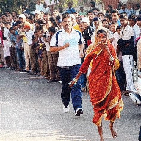 Lata Bhagwan Kare A 61 Year Old Woman Clad In Sari And Running Barefoot