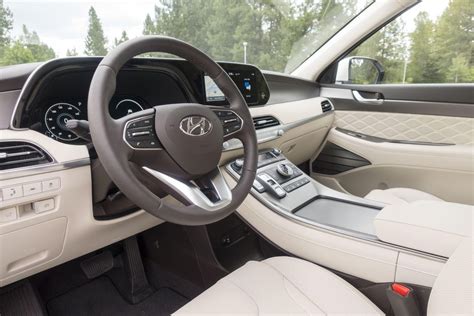 2020 Hyundai Palisade First Drive Review A Midsize Suv Thats Big On
