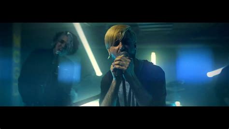 VARA - Mirror Memories (Official Music Video) - YouTube