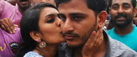 Keralas Kiss Of Love Protest Goes Viral Feministsindia