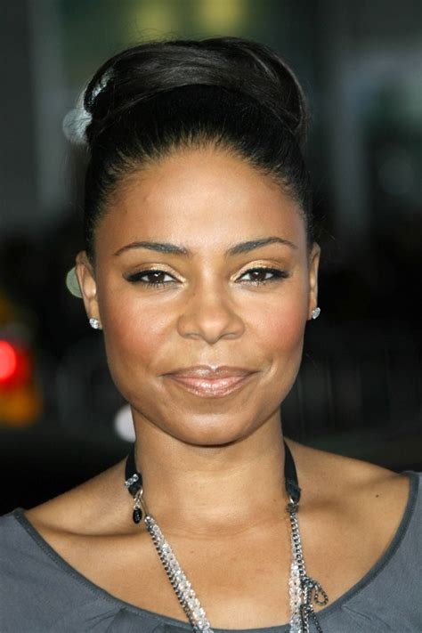 The bun hairstyle will give a informal and chic seem for the wearers. Relaxed Hair Updos