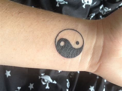25 yin yang tattoo on wrist bobbieramona