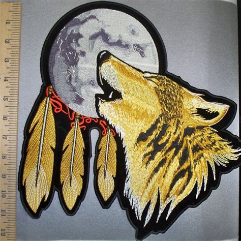 4538 Cp Howling Wolf With Moon Dream Catcher Back