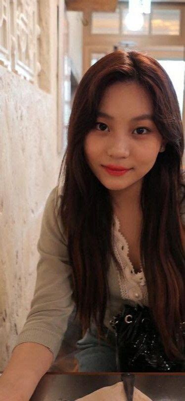 Pin Oleh Lxm Kom Di Yewon Gadis Korea Gadis Kecantikan