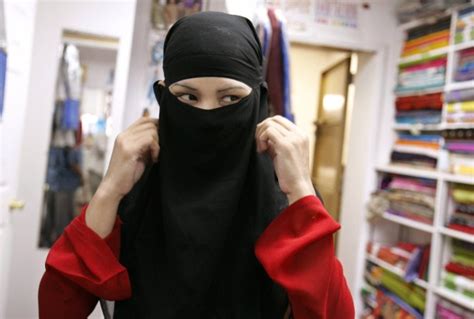 Bild Zu Islam Gelehrter Omran Sieht Keinen Religiösen Grund Für Niqab Bild 1 Von 1 Faz