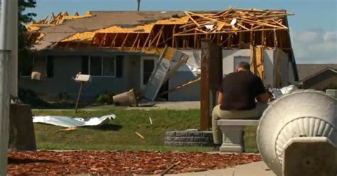 Tornadoes Severe Storms Hit The Midwest Cbs News