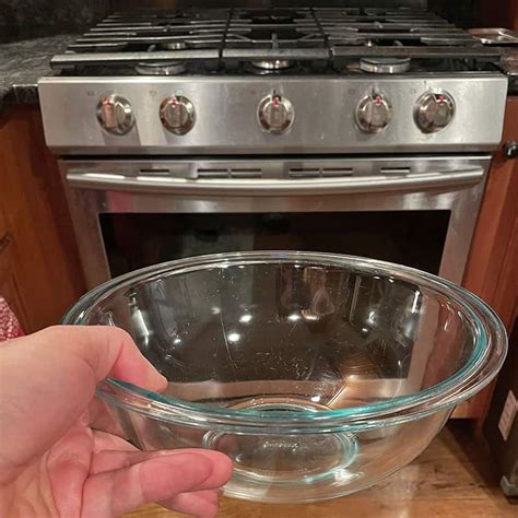 Can Pyrex Go In The Oven Glass Bakeware Containers Bowls
