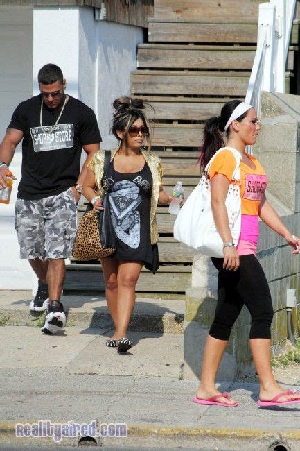 Ronnie Snooki And Jwoww Leaving The Shore House During Jersey Shore