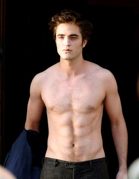 Robert Pattinson Exposes His Muscle Body Naked Male Celebrities