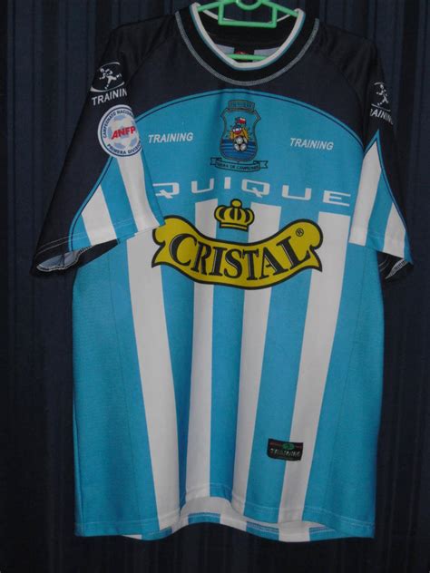 Club de deportes iquique s.a.d.p.1 is a chilean football club based in iquique that is a current member of the campeonato nacional. Deportes Iquique Home Camiseta de Fútbol 2002.