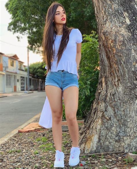 61 6 Mil Me Gusta 603 Comentarios Alejandra Alejandraduquev En Instagram Beautiful Jeans