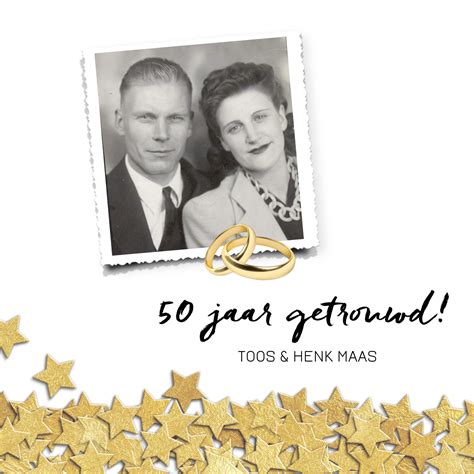 Jubileum Kaart 50 Jaar Getrouwd Met Gouden Ringen Uitnodigingskaarten