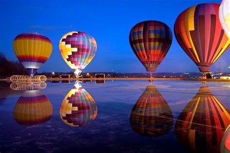 31 Beautiful And Colorful Hot Air Balloon Pictures Design Inspiration