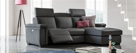 Anche grazie ai vantaggi offerti dal polo industriale della romagna, poltronesofà è riuscita in pochi anni ad affermarsi come una delle aziende leader in italia nella produzione e vendita di divani e poltrone. negozi poltrone sofa oggi sono aperti