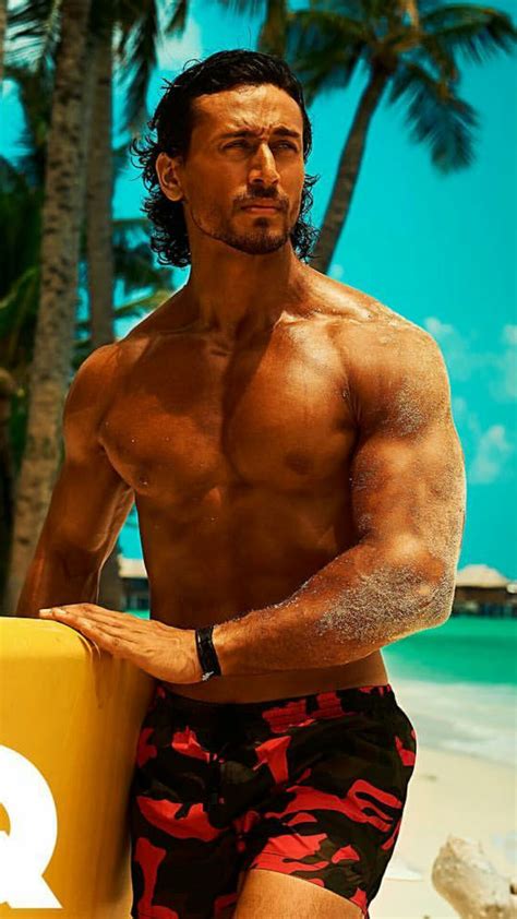 NUDE INDIAN MALE CELEBRITIES Post 45 Tiger Shroff