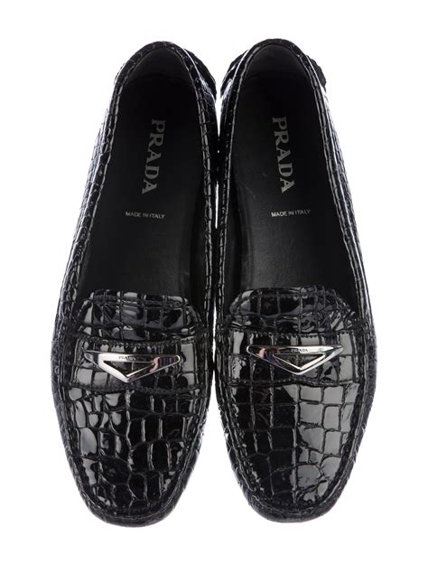 Prada Patent Leather Embossed Loafers Shoes Pra155218 The Realreal