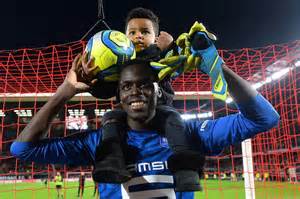 Édouard osoque mendy (born 1 march 1992) is a professional footballer who plays as a goalkeeper for premier league club chelsea and the senegal national team. Rennes: Edouard Mendy et Mbaye Niang absents de l ...