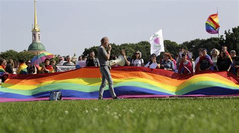 russia moves to ban ‘lgbt propaganda among all ages world news the indian express