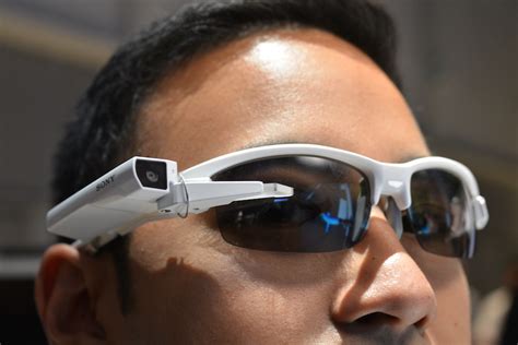 Sony Presenta Sus Gafas Smarteyeglasses Attach Ces2015 Pasionmovil