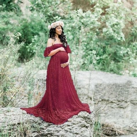 Top 10 Classic Outfit Ideas For Maternity Photoshoot