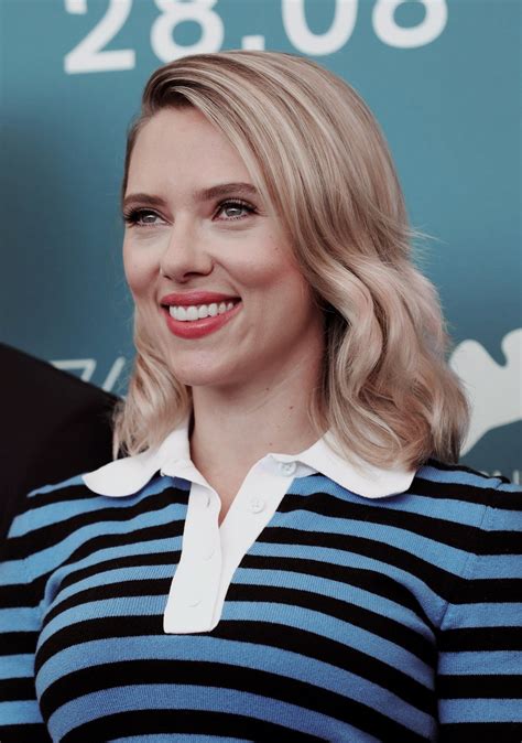 Scarlett Johansson Laughing Hd 4k Wallpaper
