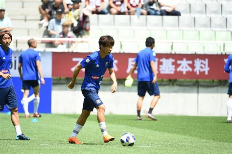リヴァイ・アッカーマン (levi ackermann)は進撃の巨人に登場する架空の人物。 調査兵団の兵士長。人類最強の兵士として知られ、その実力は1人で1個旅団並の戦力とも噂される。 冷徹かつ無愛想。現実主義で口調も辛辣。 #ルヴァンカップ 2018年6月9日(土) : ツイ速まとめ
