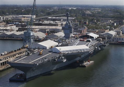 Take A Tour Of 129b Uss Gerald R Ford 45 Acres Of Sovereign Us