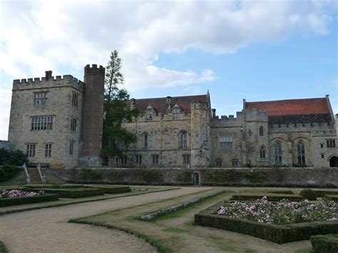 A List Of King Henry Viiis Palaces And Royal Houses