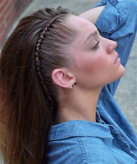 On A Hot Summer Day Its Nice To Get That Hair Out Of Your Face Lexiharris321 Looks Fierce In