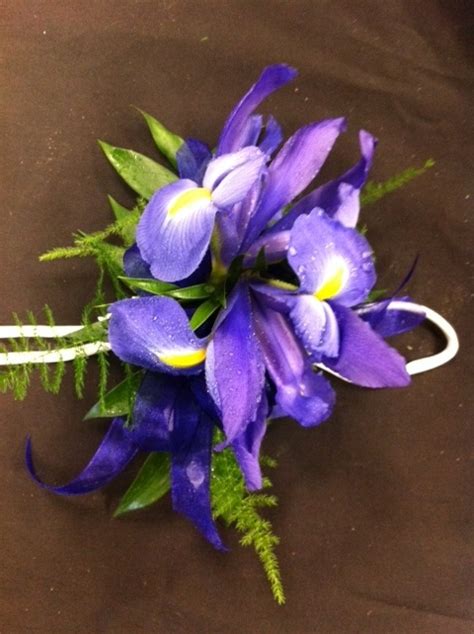 Pin By Lisa Wray On Corsage Designs By Carrens Iris Plants Design