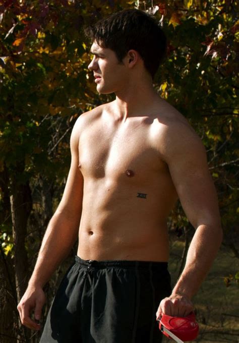 male celebrities steven r mcqueen shirtless jogging is hot and you know it