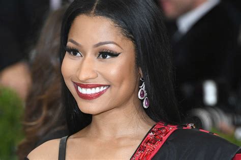 Nicki Minaj Shows Off Her Booty In Revealing Stripper Outfit Celebrity Insider