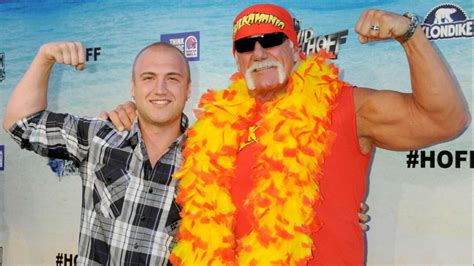 Hulk Hogan Appears In Video Of Nick Hogans Dui Arrest Tjr Wrestling