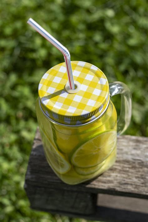 Pickle Lemonade Recipe Ready In 15 Minutes Hotsalty